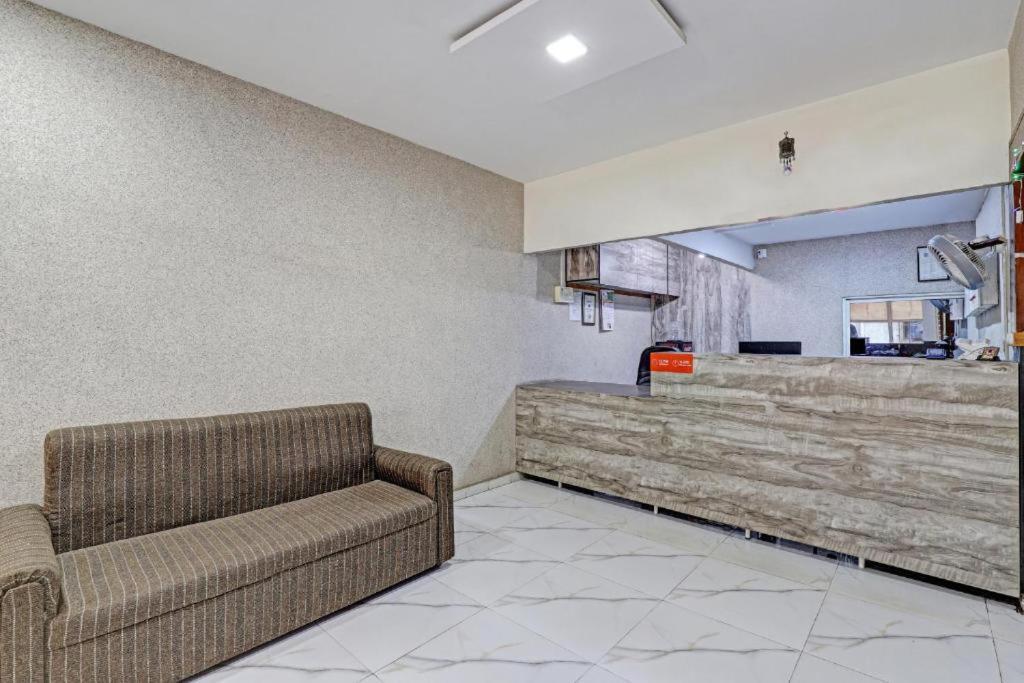 Hotel Mayura, Ankleshwar Εξωτερικό φωτογραφία