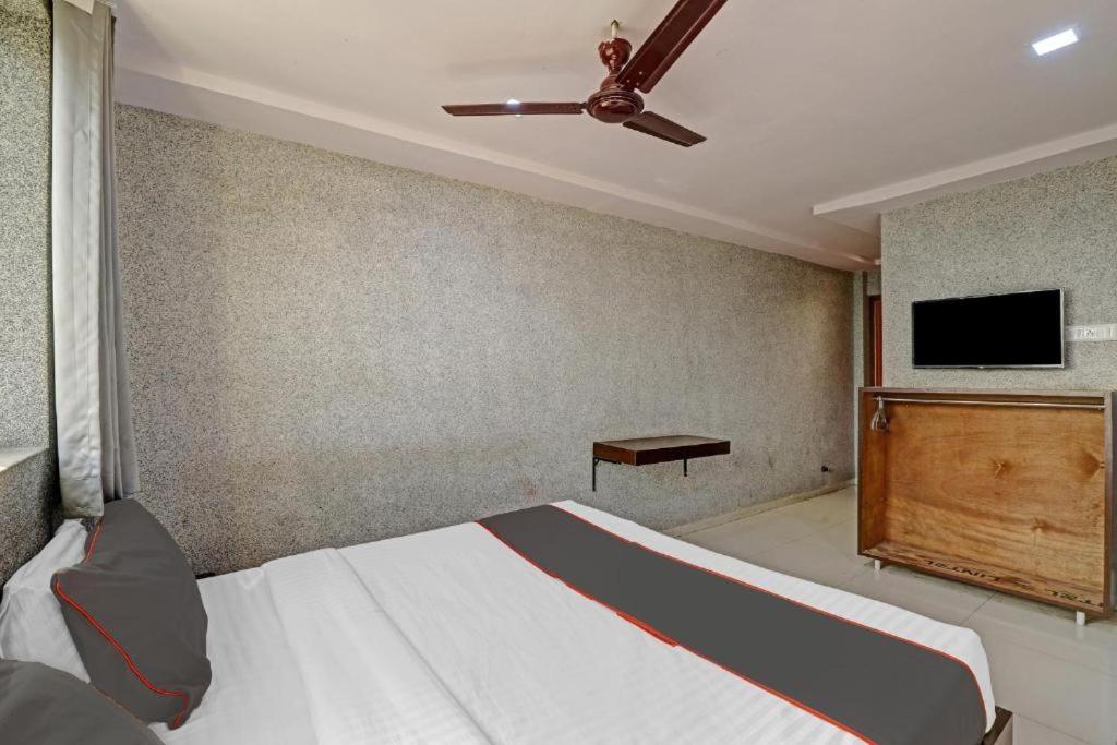 Hotel Mayura, Ankleshwar Εξωτερικό φωτογραφία